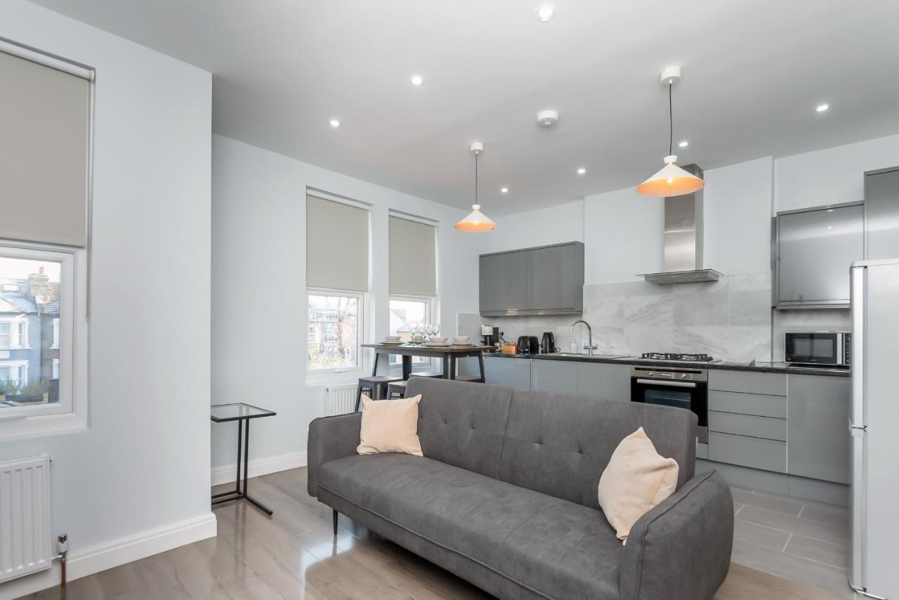 Taylor'S Apartment Wimbledon Londra Exterior foto